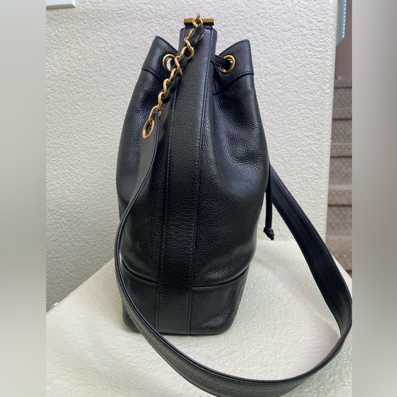 Chanel Bucket Bag VINTAGE 24k HW - Picture 5 of 9